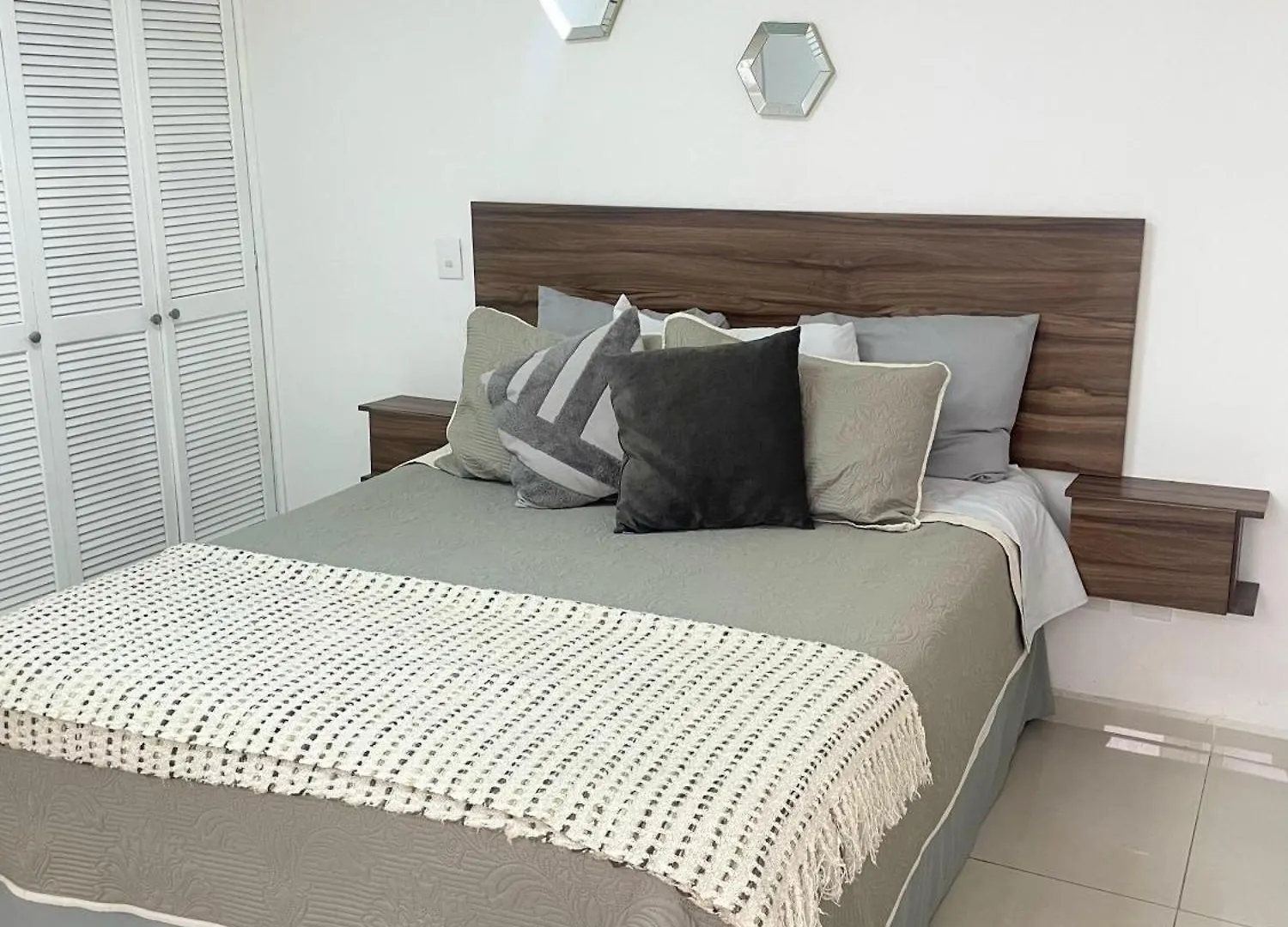 Suites Jacarandas 203 Guadalajara Daire